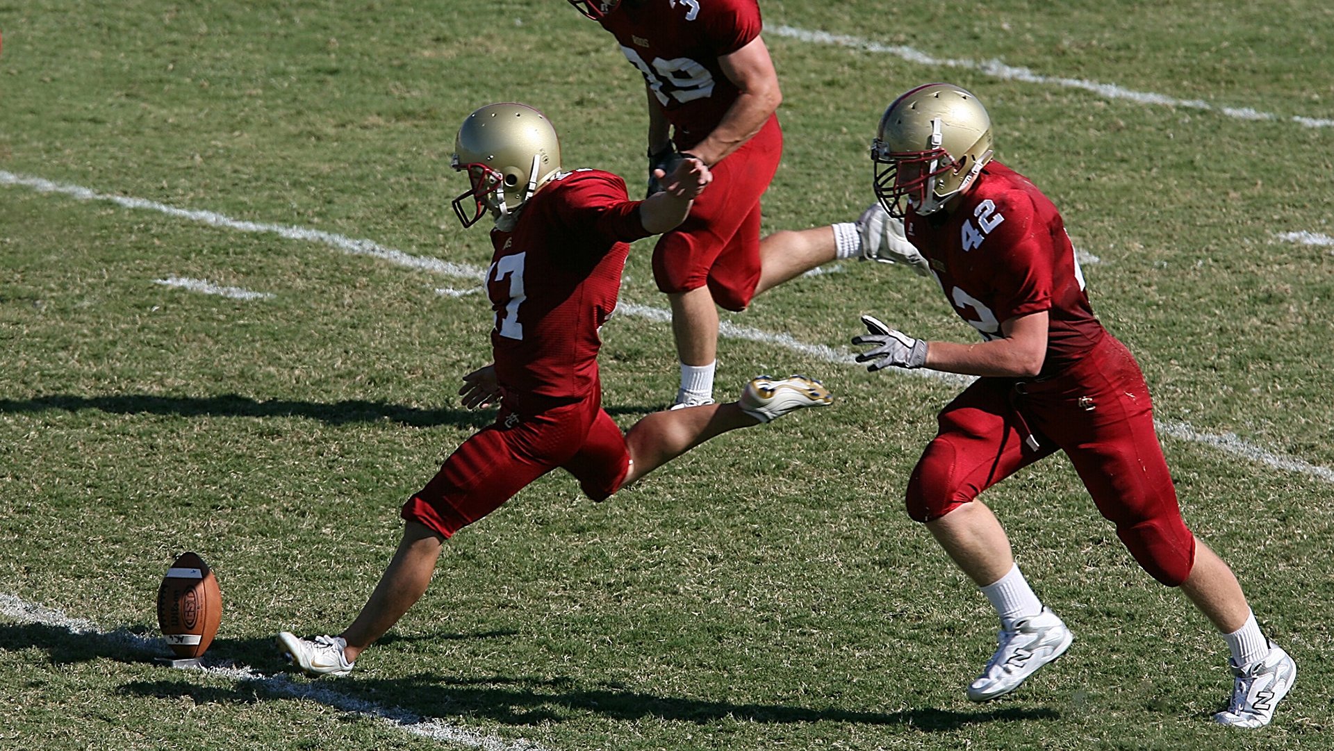 _城市广场：开放式网球街头比赛_，开放式网球击球